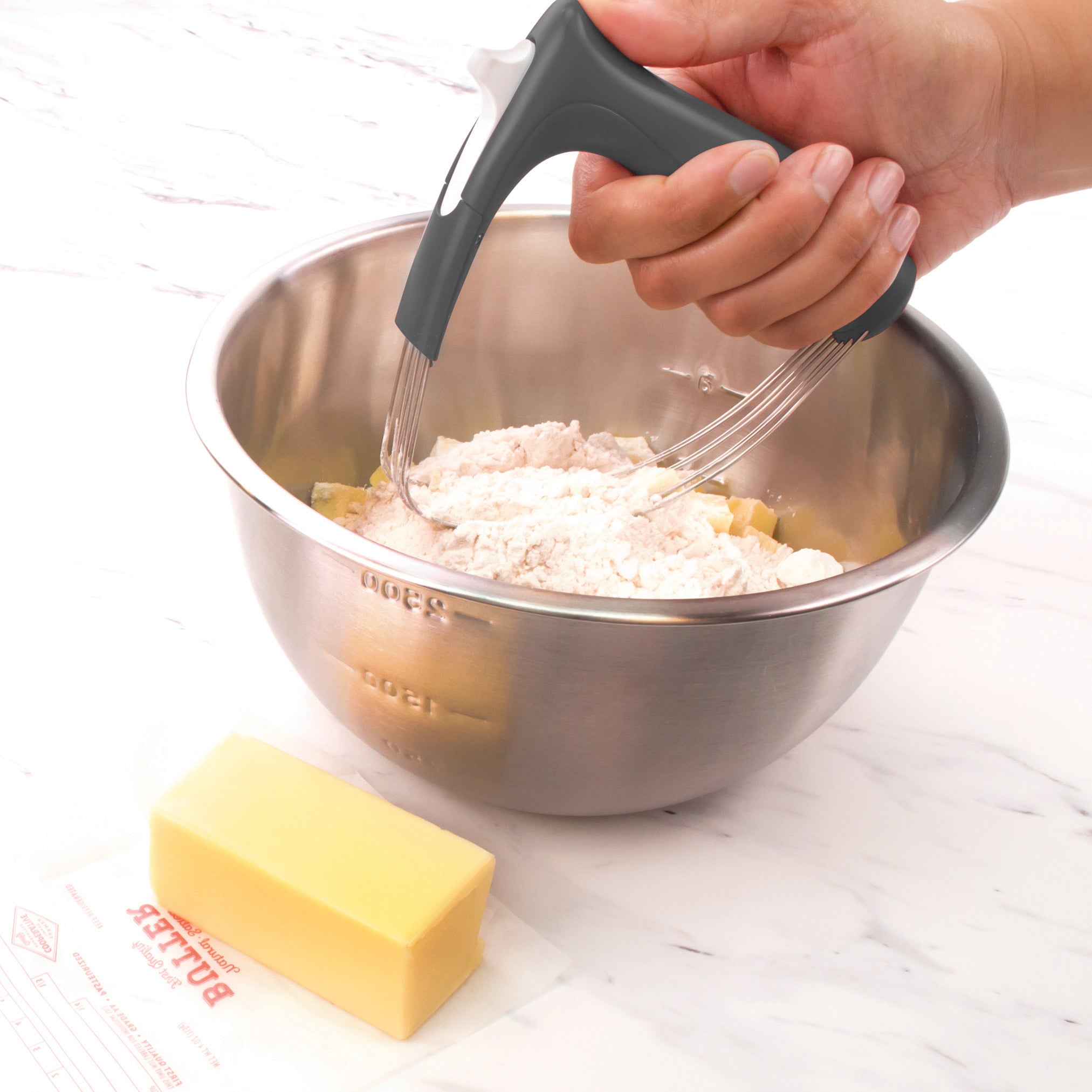 Tovolo Pastry Blender sekáček na těsto s drátky