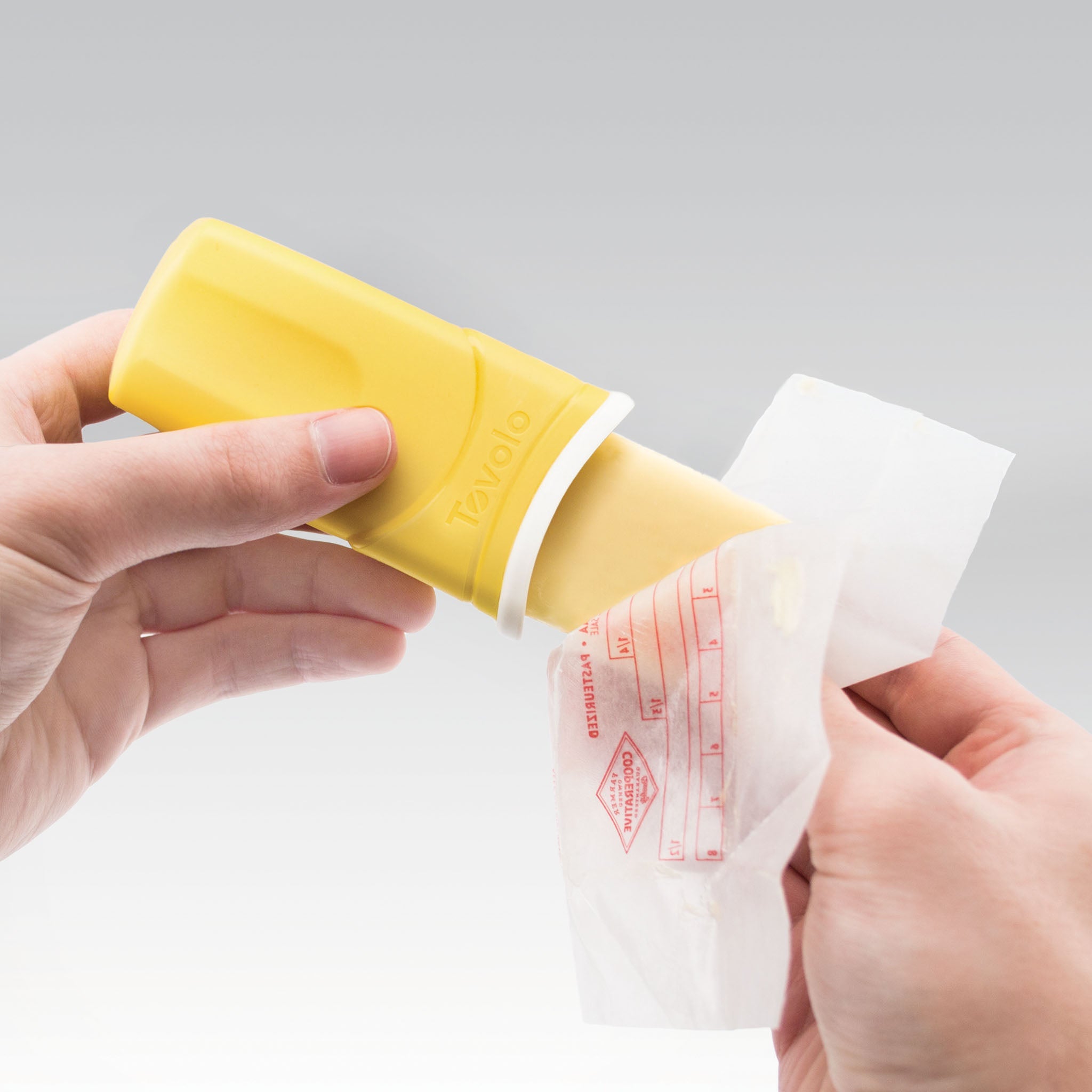 Tovolo Butter Sleeve silikonový držák na máslo